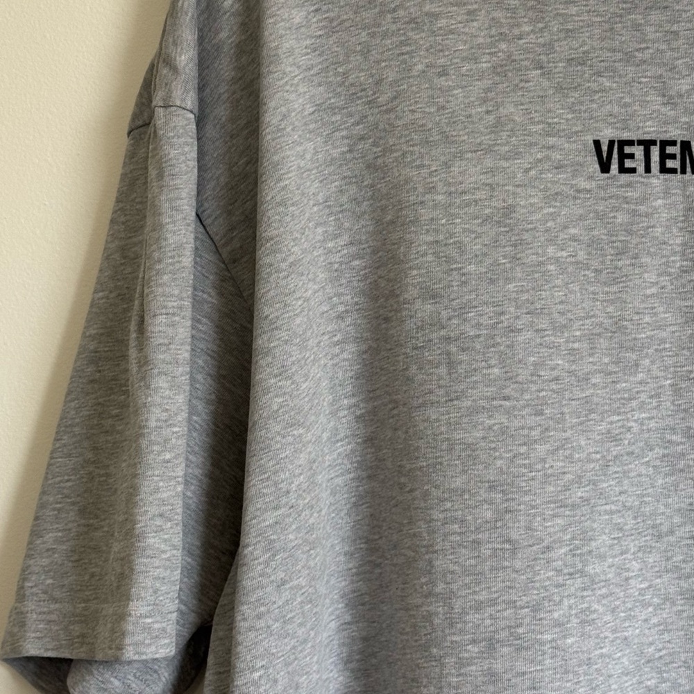 Vetements Gray logo Tee
